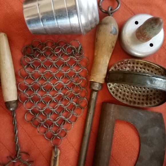 Vintage Kitchen Utensil Collection - Picture 5 of 8